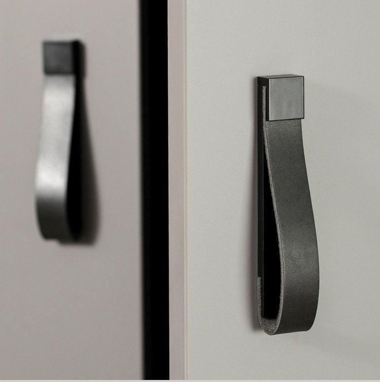 ALEMAGOU / LEATHER & BRASS PULL - Handle Shop Couture 