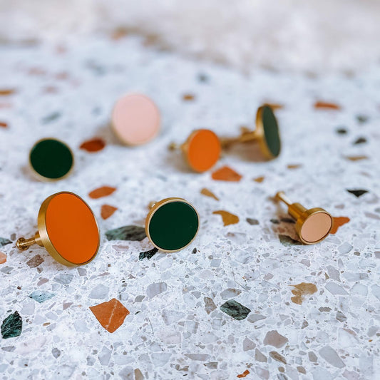 AMINTA / SOLID BRASS & LEATHER / FURNITURE KNOBS - Handle Shop Couture 