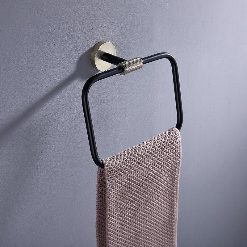 KOS / BATHROOM HARDWARE SET / KNURLED / POLISHED GOLD & MATTE BLACK - Handle Shop Couture 