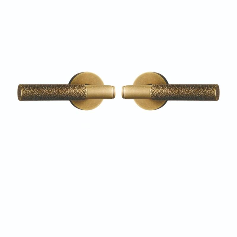 PARO / HAMMERED BRASS / DOOR HANDLES - Handle Shop Couture 