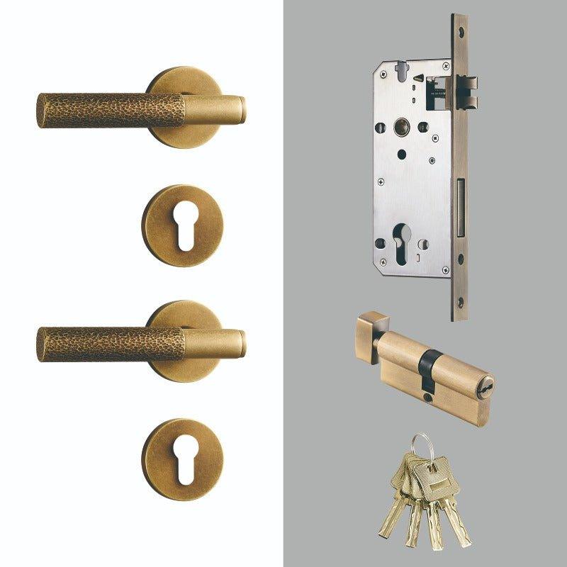 PARO / HAMMERED BRASS / DOOR HANDLES - Handle Shop Couture 