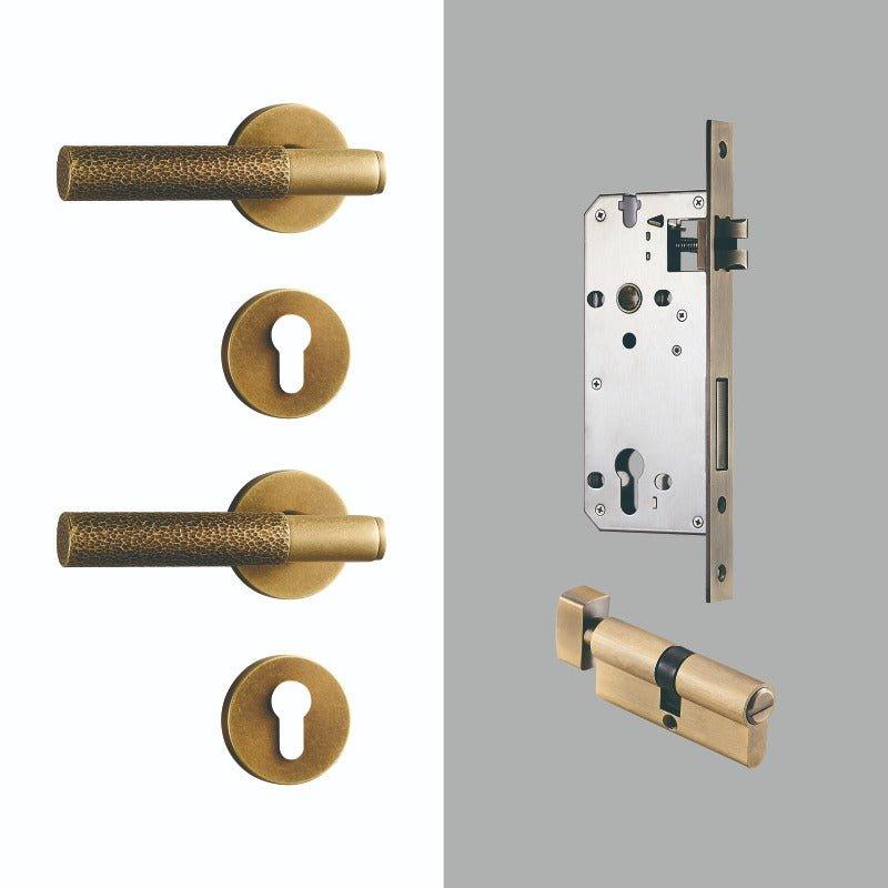 PARO / HAMMERED BRASS / DOOR HANDLES - Handle Shop Couture 