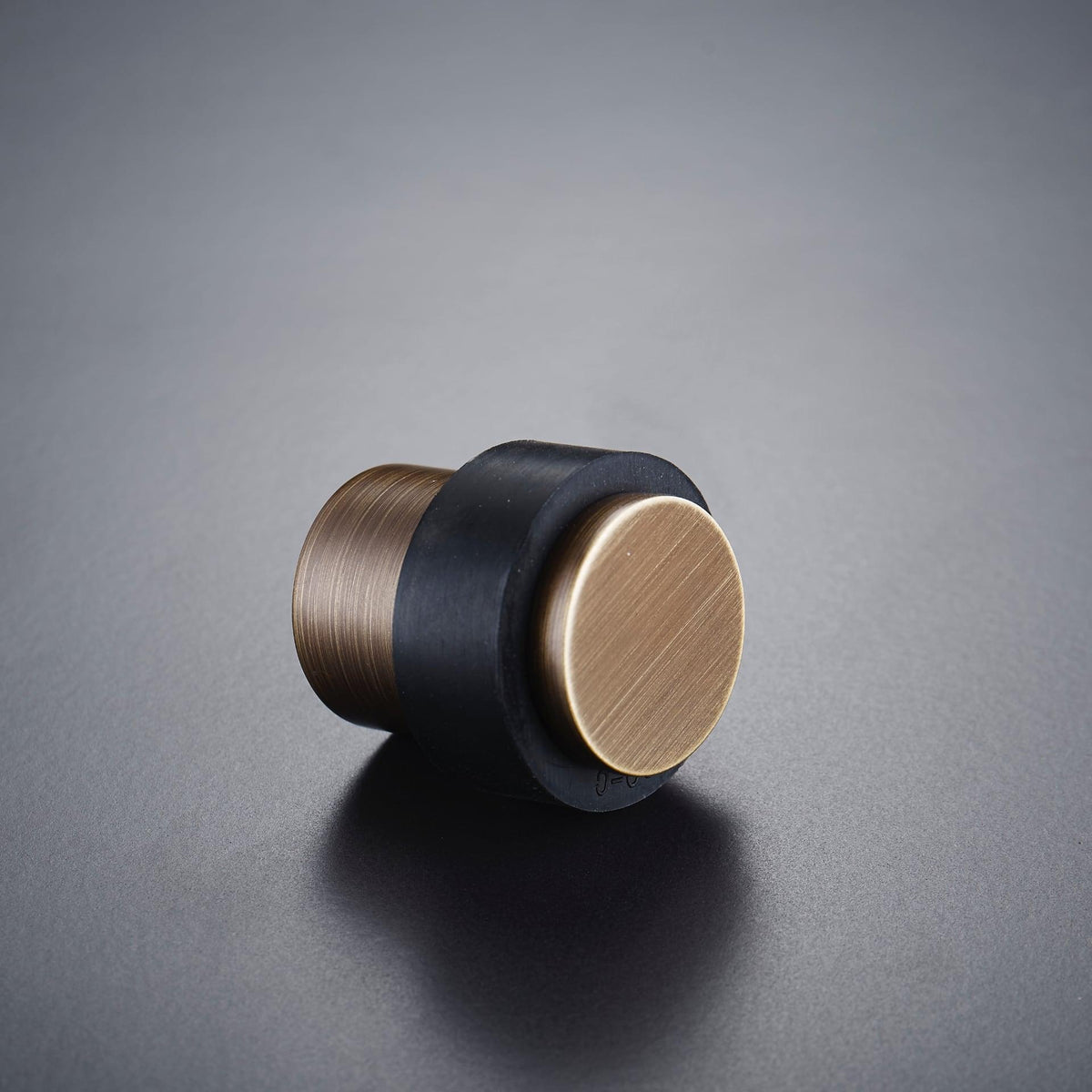 TAVANI / BRASS DOOR STOP - Handle Shop Couture 