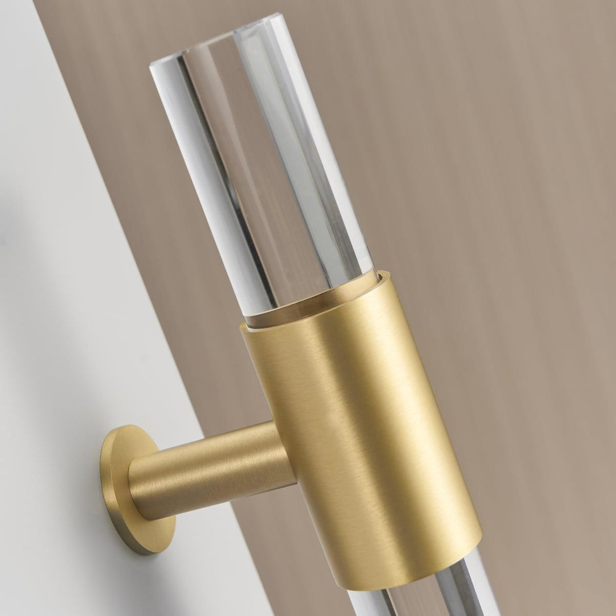 VITRE / PULL DOOR HANDLE / ACRYLIC BRASS - Handle Shop Couture 